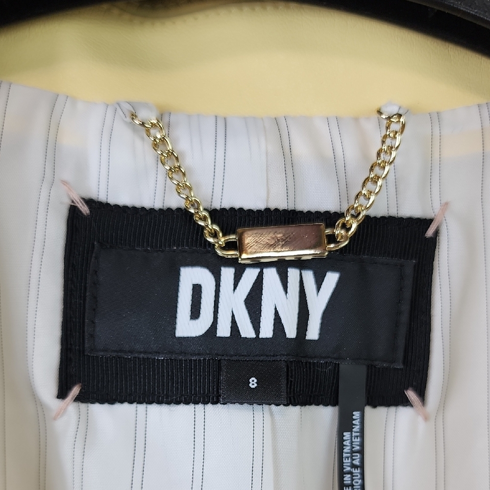 DKNY Light Yellow Double-Breasted Blazer Size 8 New With Tags - Picture 2 of 14